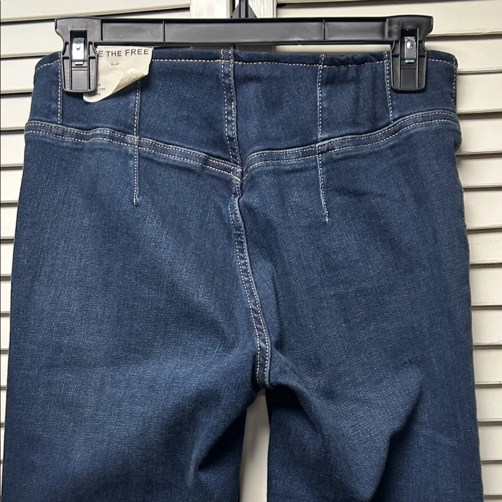 NWOT We The Free Dark Blue Denim Jeans - Picture 6 of 6
